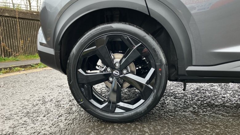 Nissan Juke 1.0 DiG-T Tekna 5dr Petrol Hatchback